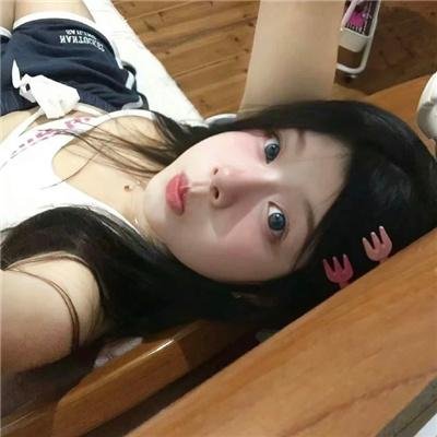 迎风而立的狮子